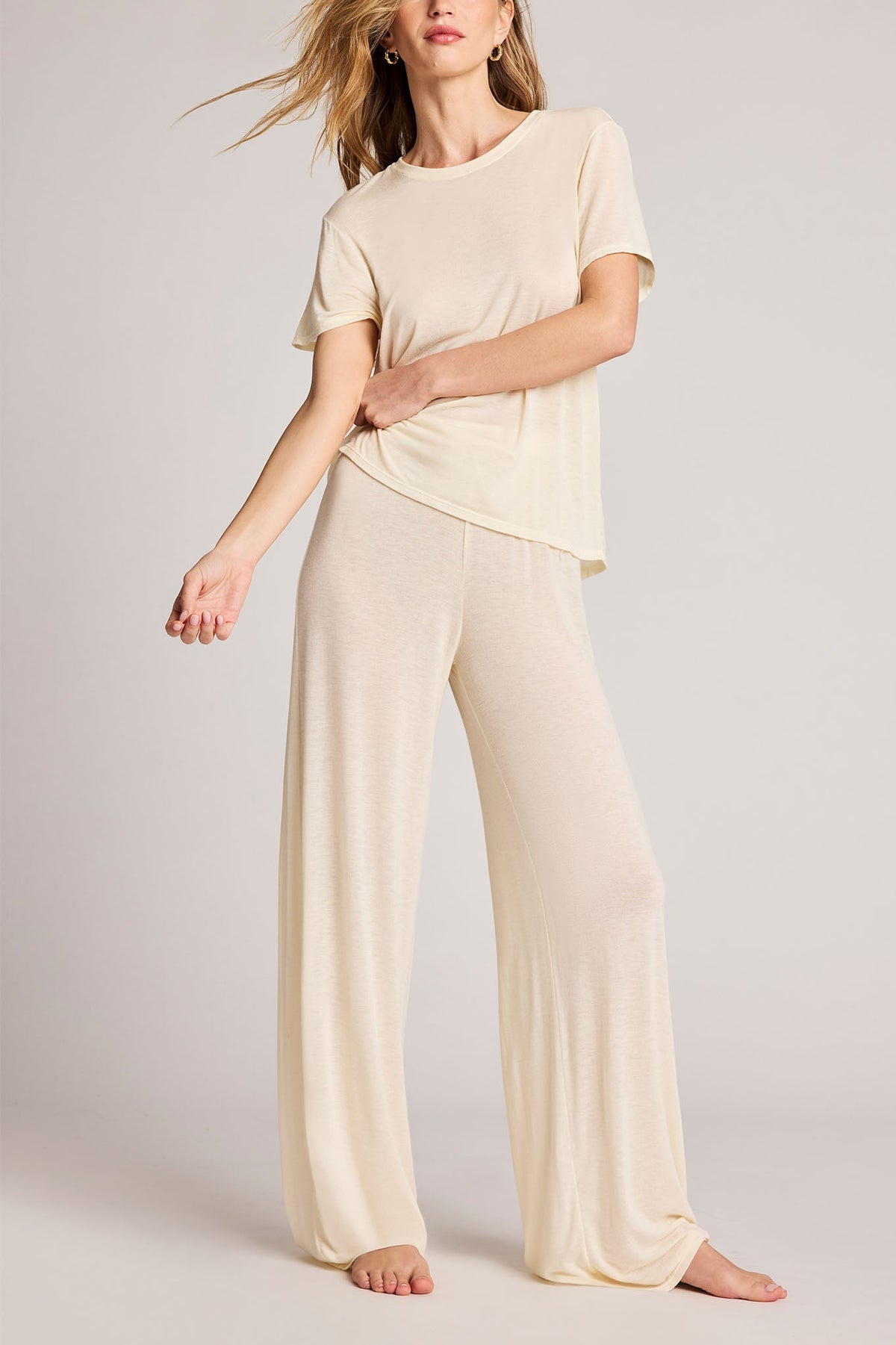 Fino Featherweight Cashmere Track Pant in Cream