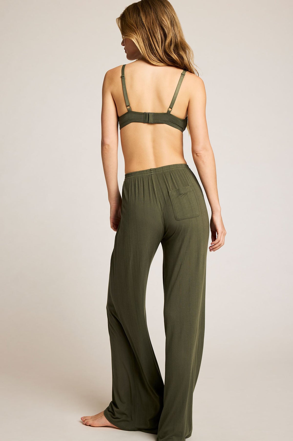 Whipped Track Pant in Moss